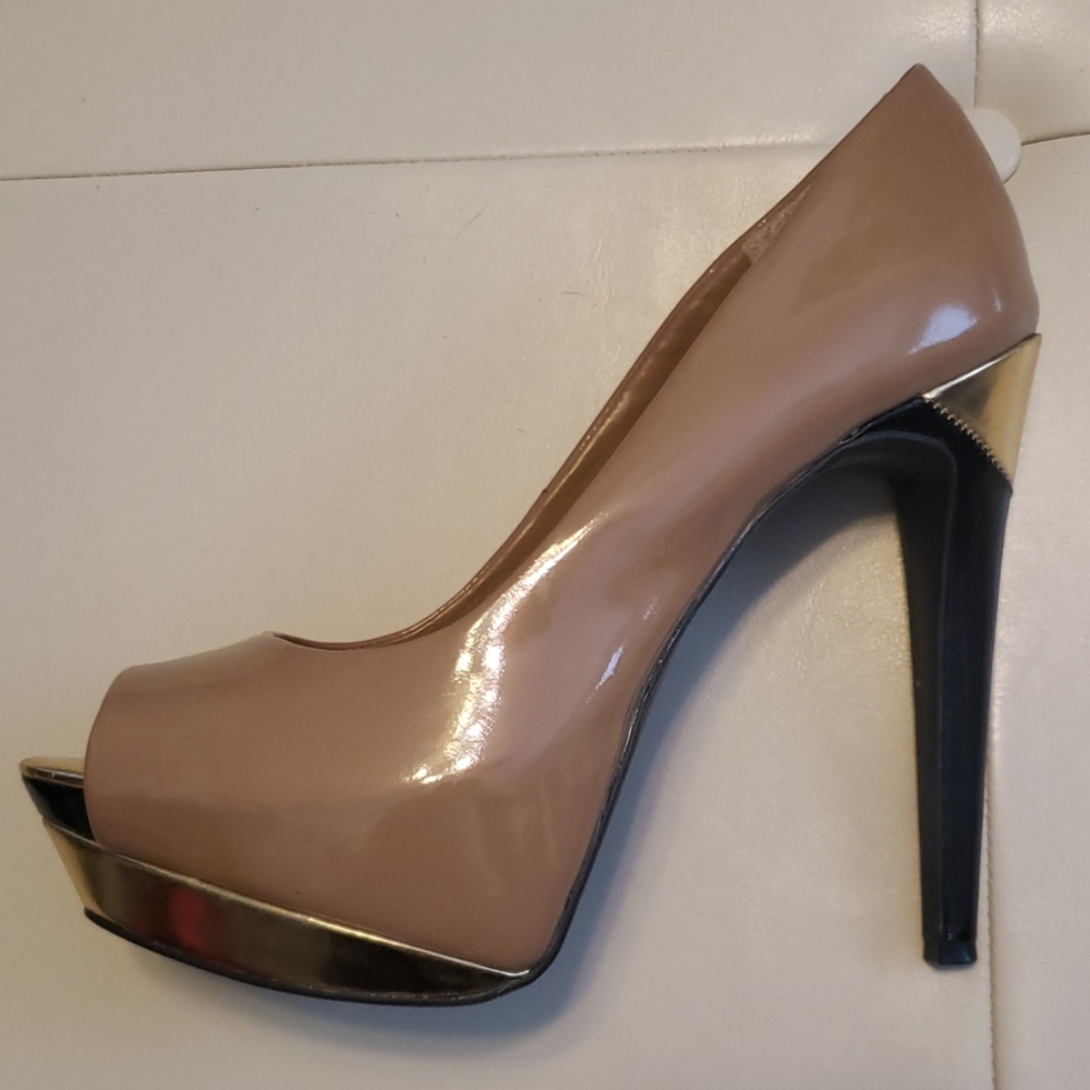 Jessica Simpson heels